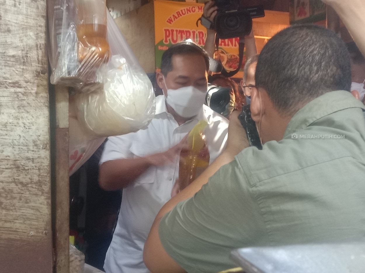 Mendag Tegaskan Pencabutan HET Minyak Goreng Sesuai Arahan Jokowi
