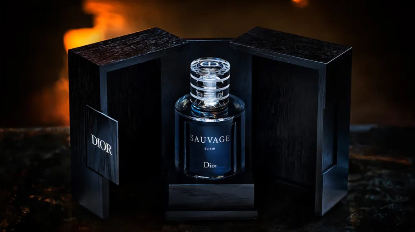 Dior dan Baccarat Ciptakan Parfum Berbotol Kristal