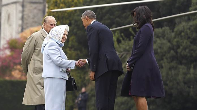 Kode Rahasia di Balik Tas Ratu Elizabeth II