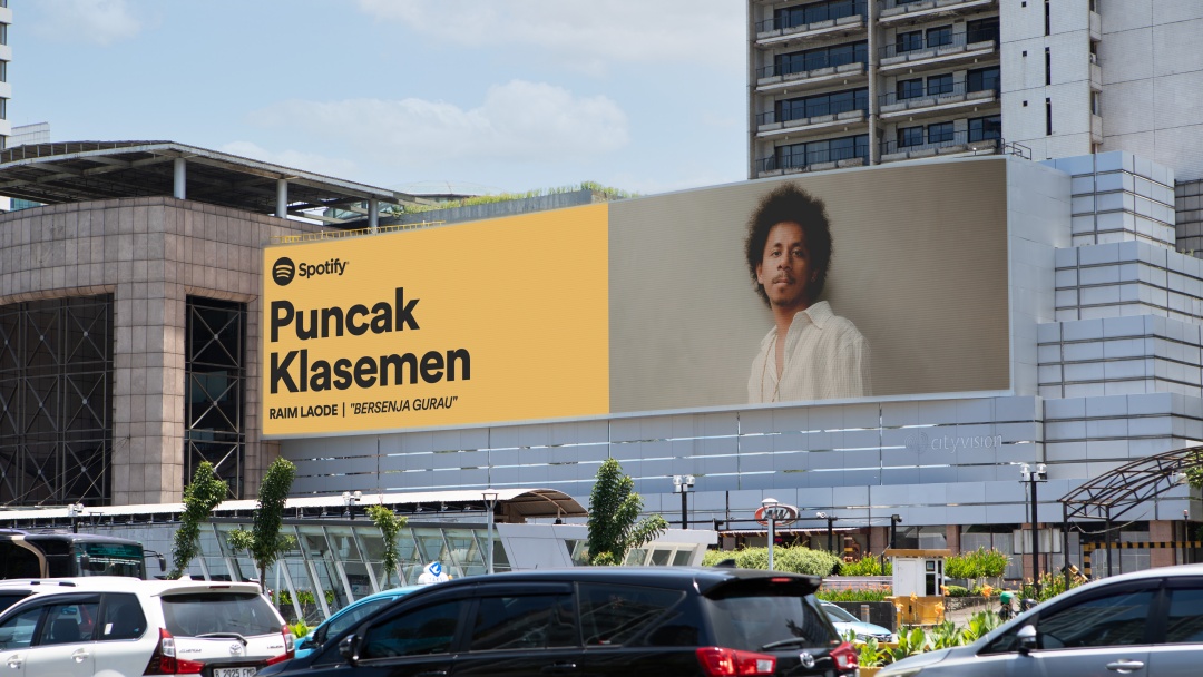 No Edit Edit, Raim Laode Kini Mejeng di Billboard Ratu Plaza