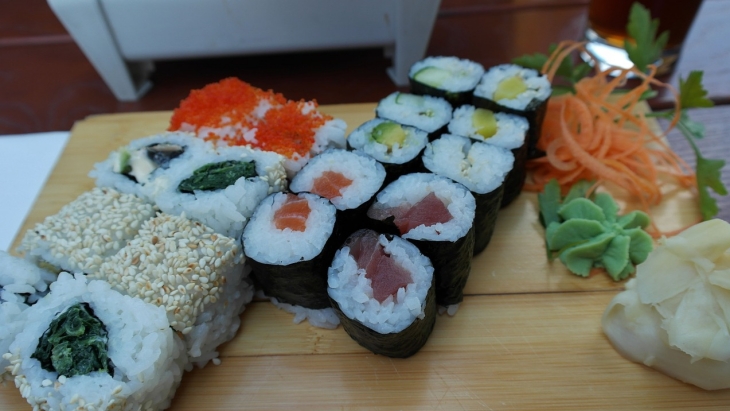 Bolehkan Ibu Hamil mengonsumsi Sushi?