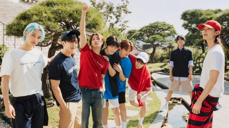 Tiga Personel Stray Kids Batalkan Agenda Akibat Kecelakaan Mobil