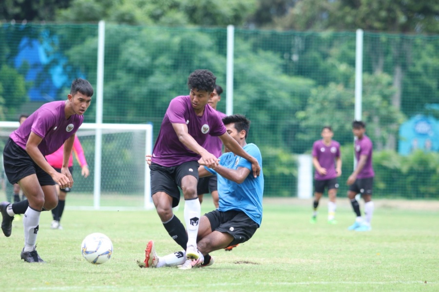 27 Pemain Timnas Indonesia U-19 Berangkat ke Spanyol