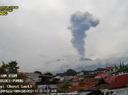 Gunung Marapi Muntahkan Abu Vulkanik Setinggi 1,5 Km