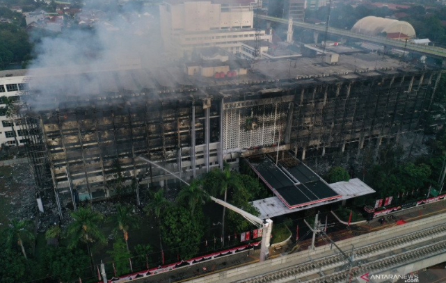 Peran Tiga Tersangka Baru Kasus Kebakaran Kejagung
