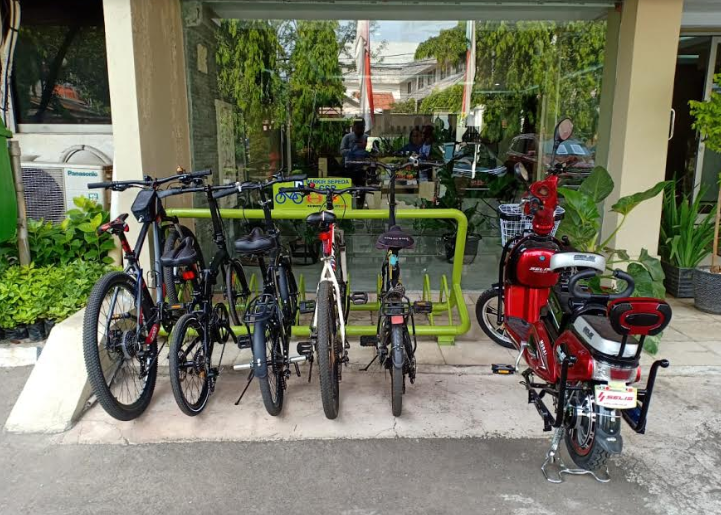 Hari Jumat Anak Buah Anies di Dinas LH Wajib Pakai Sepeda