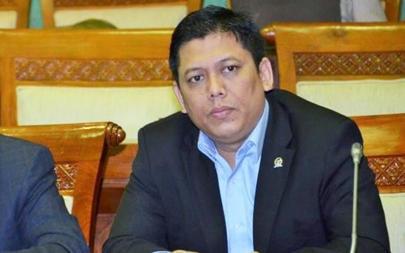 Politisi Nasdem Sebut Jokowi Naikan Gaji PNS agar Kinerja Semakin Baik