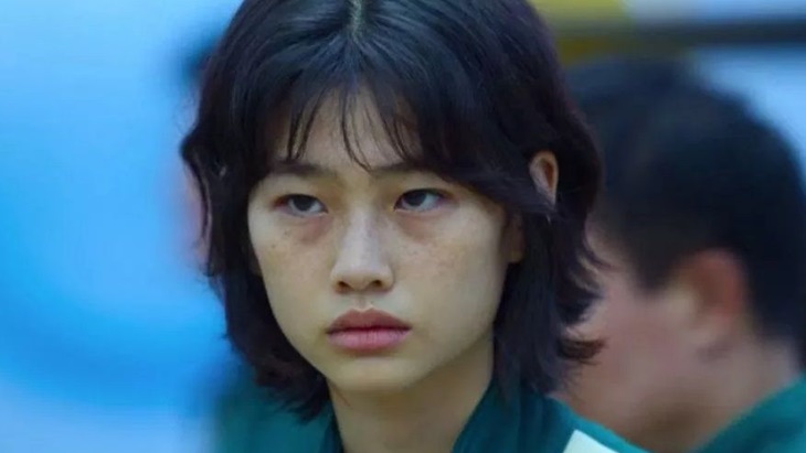 Gaya Rambut Keren dan Berani untuk 2022