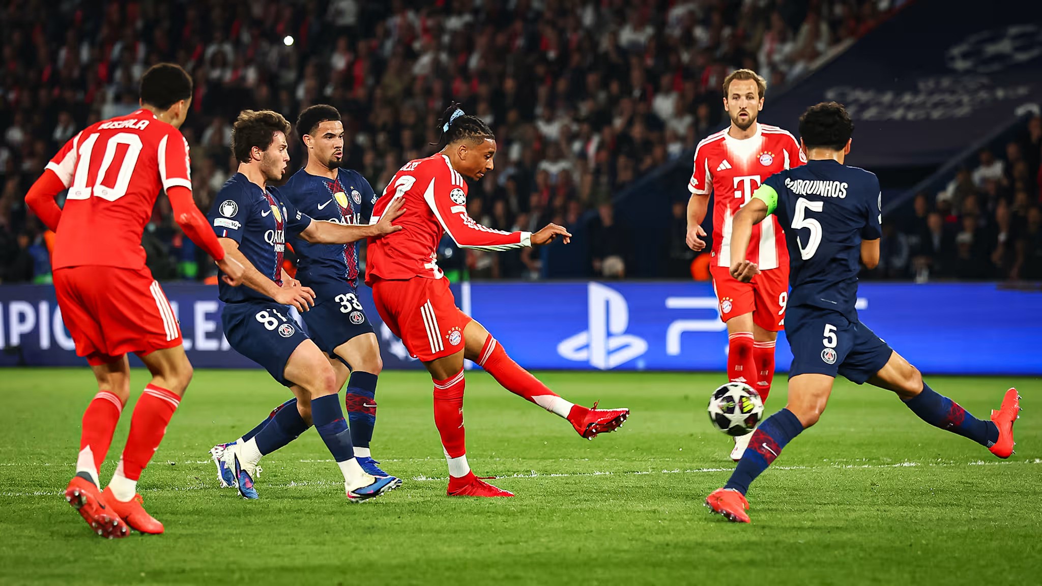 Drama 9 Gol PSG vs Bayern Munchen, Vincent Kompany Akui tak Nikmati Laga dari Tribun