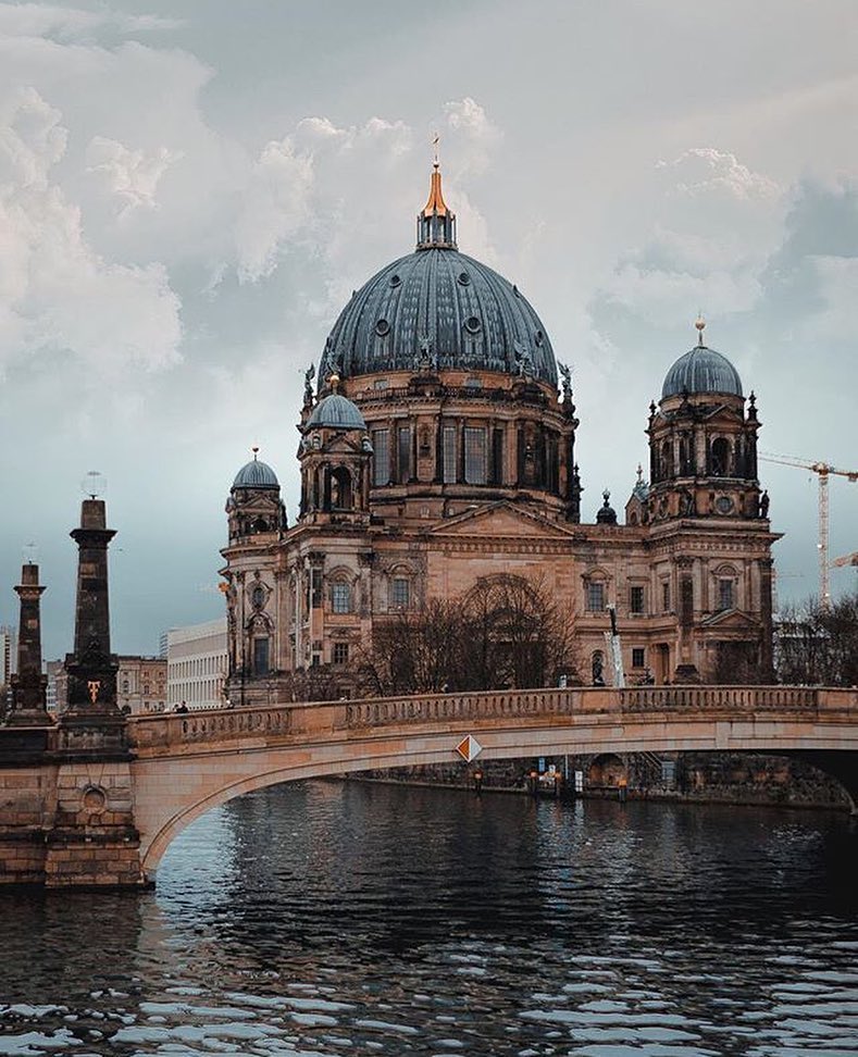 Salah satu bangunan di Berlin (Instagram/8vkvx)