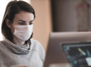 Facebook Minta Seluruh Karyawan di AS Gunakan Masker Saat di Kantor