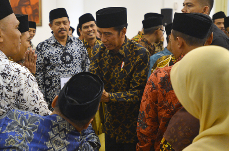 Jokowi Peringati Isra Mi'raj di Istana Bogor