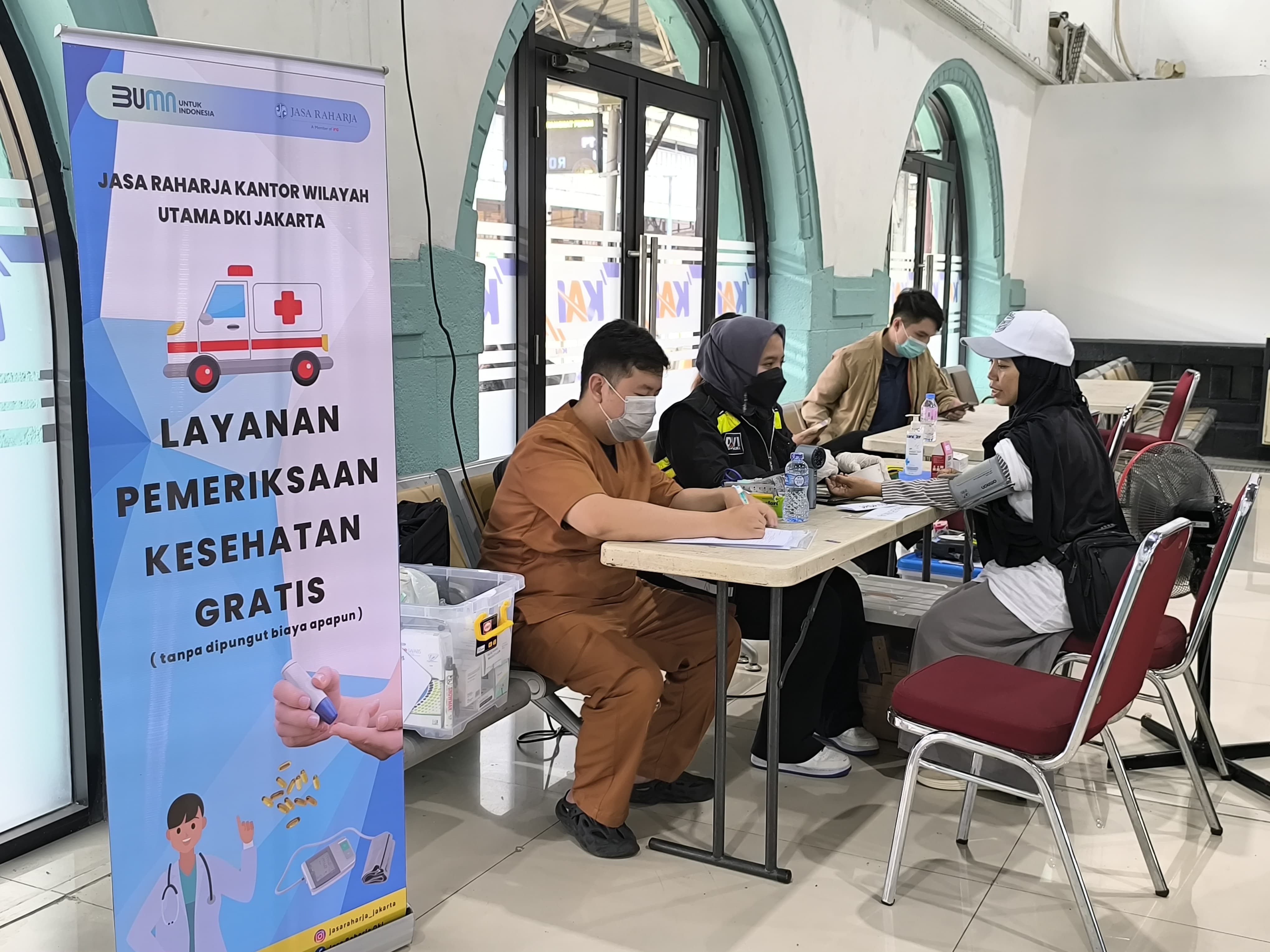 Daftar 67 Stasiun dengan Pos Kesehatan Siaga Mudik 24 Jam di Seluruh Daop KAI