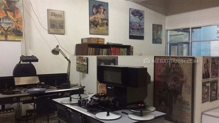 Mirisnya Penyimpanan Koleksi Film Indonesia