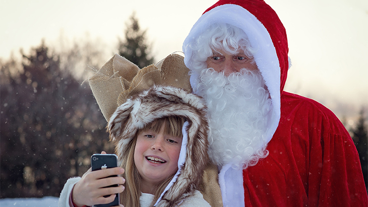 Dari St Nicholas hingga Santa Claus, Kisah si Pemberi Hadiah kala Natal 