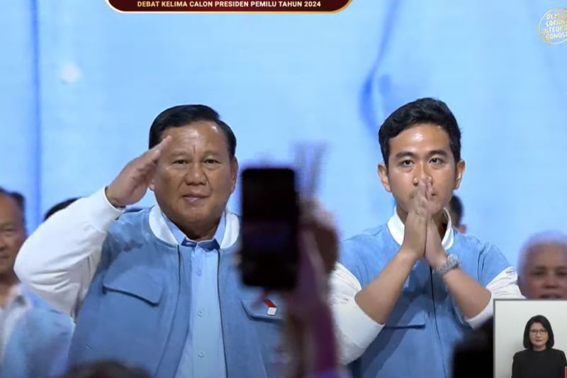 Akhir Debat Pamungkas, Prabowo Minta Maaf ke Anies-Imin dan Ganjar-Mahfud