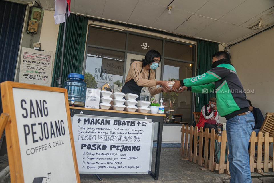 Kedai Kopi di Tangerang Sediakan Makan Siang Gratis Selama PPKM