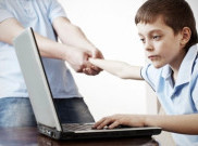 Fenomena di Era Digital: Anak Lebih Percaya Informasi di Internet daripada Informasi Dari Orang Tua