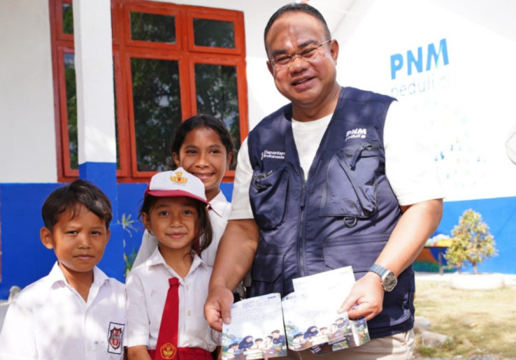 PNM Peduli Revitalisasi SD Inpres Wae Moto, Hadirkan Ruang Belajar Layak untuk Anak di Wilayah 3T