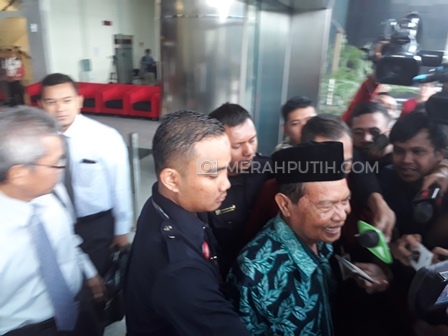 KPK Cecar Wali Kota Mojokerto Soal Komitmen Fee Pembahasan APBD