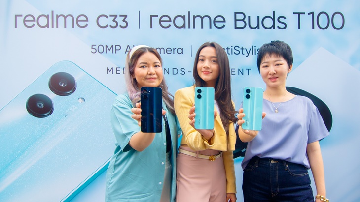 Ponsel Pintar dengan Kamera 50MP