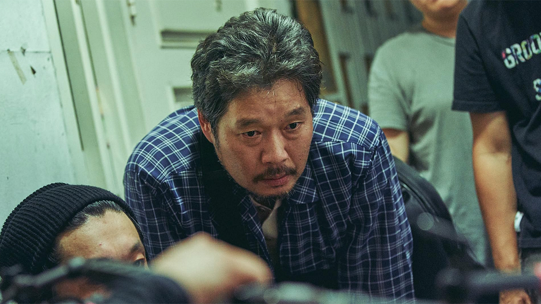 Yoo Jae-myung Cerita Kisah Sedih saat Syuting ‘The Land of Happiness’