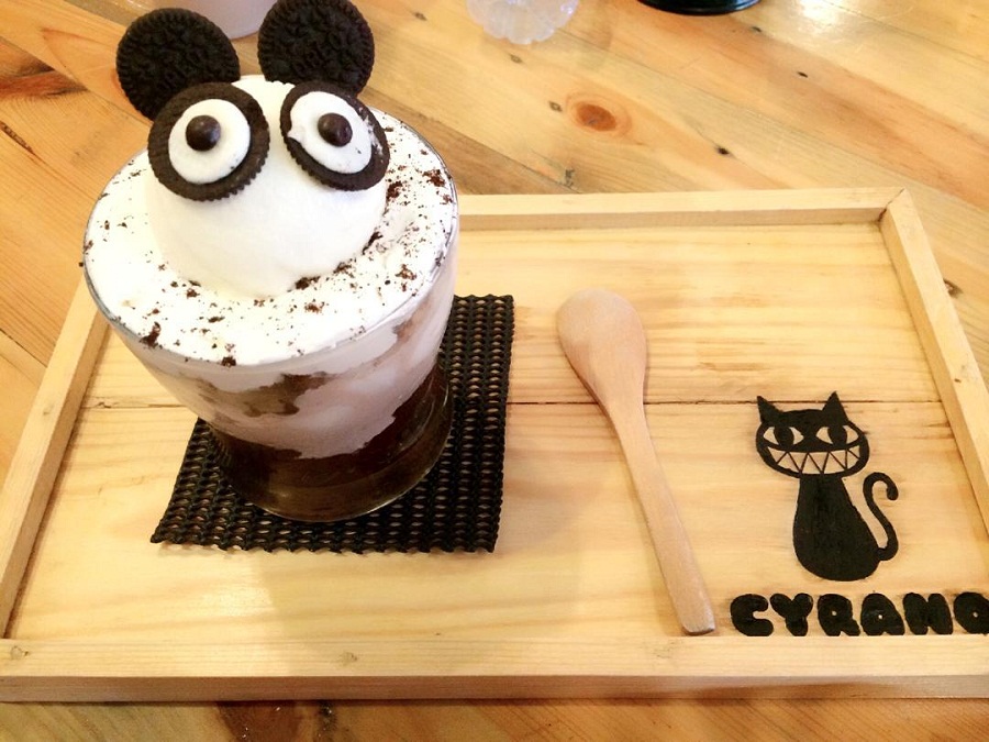 Cyrano Cafe Tempat Jajan Es Krim Hits di Kota Bogor