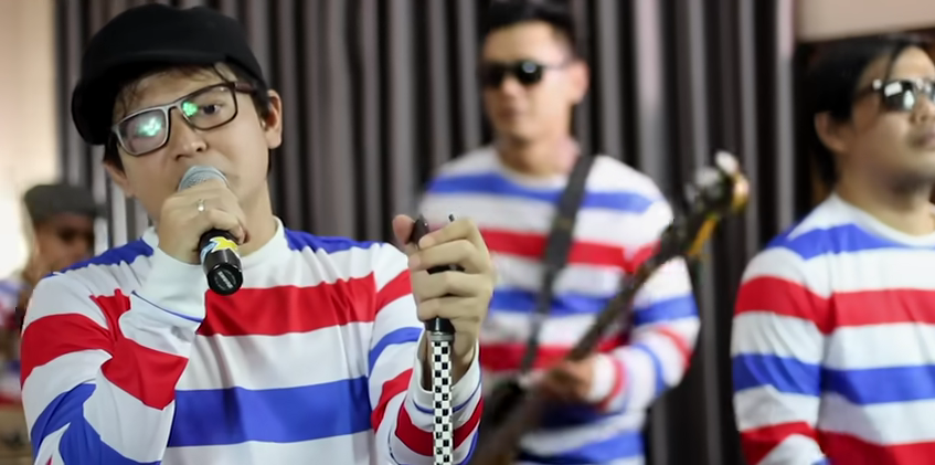 Lirik Lagu Mawar Hitam Tipe-X