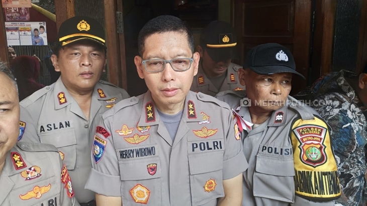 Keluarga Besar Mabes Polri Gelar Kegiatan Bakti Sosial dan Bantuan Sembako untuk 1000 Dhuafa