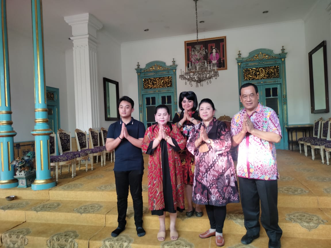 Gibran Kumpulkan Keluarga Keraton Solo di Loji Gandrung