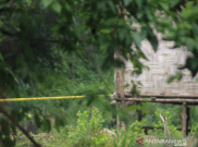 Polisi Temukan Lubang Seperti Terowongan, Diduga Tempat Merakit Bom