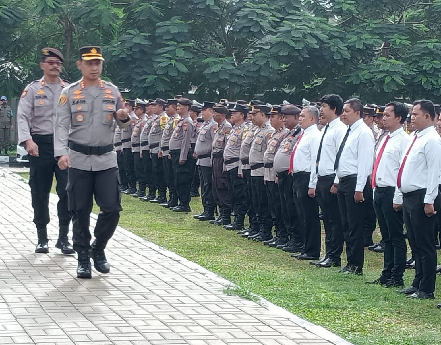 Penjinak Bom Sterilisasi Sejumlah Vihara hingga Klenteng di Jakarta Barat dan Tangerang, Pastikan Perayaan Imlek Aman