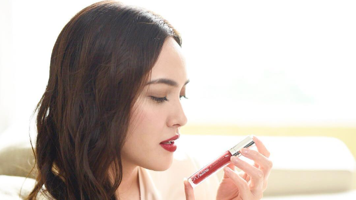 Selain ‘Eiffel I’m in Love’, Shandy Aulia Juga Sibuk Promo Lip Cream