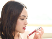 Selain ‘Eiffel I’m in Love’, Shandy Aulia Juga Sibuk Promo Lip Cream