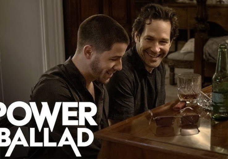 Nick Jonas dan Paul Rudd Adu Akting di 'Power Ballad', Drama Musikal tentang Ambisi dan Persahabatan