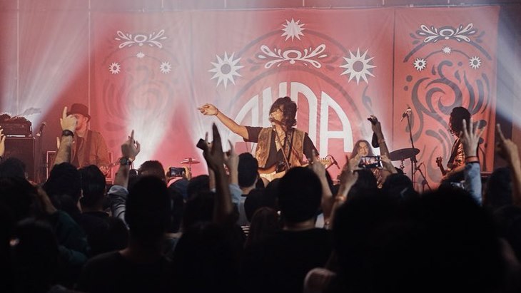 Anda Perdana Digitalisasi 'In Medio' di Streaming Musik
