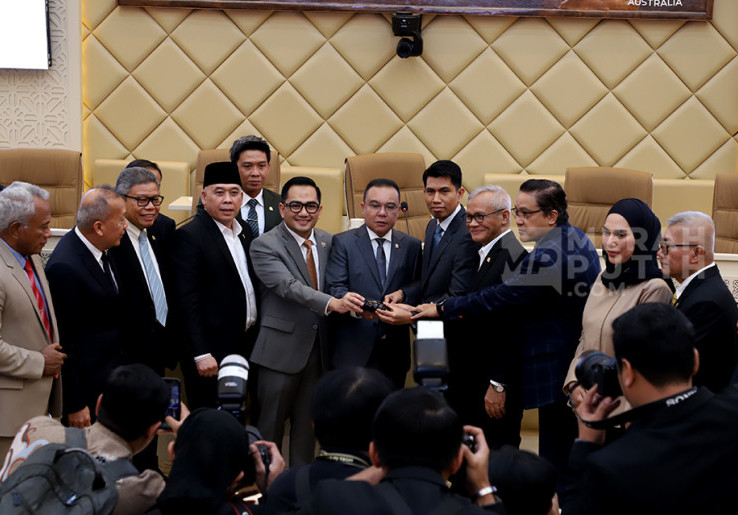 DPR Tunjuk Bahtra Banong Menjadi Ketua Panja Penyusunan RUU Pemilu 