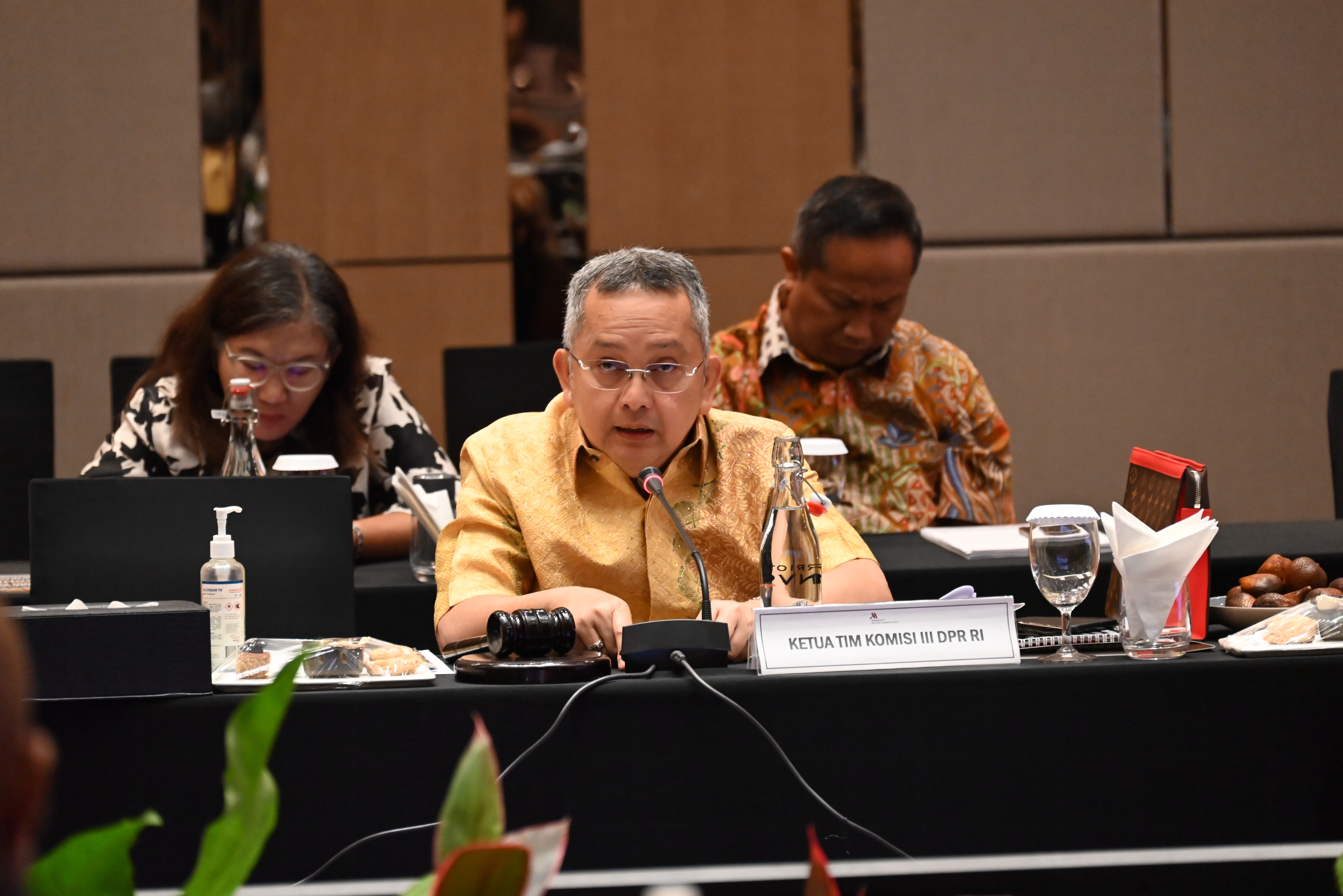 DPR Minta Hukum Ditegakkan pada Kasus Dugaan Konten Hoaks dr. Richard Lee
