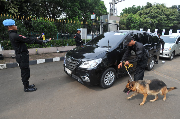 Pengamanan Jelang Puncak KTT IORA Petugas Libatkan Anjing Pelacak