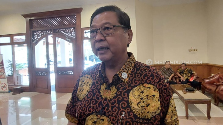 Ajak Warga Donor Darah, PMI Solo Hadiahi Emas