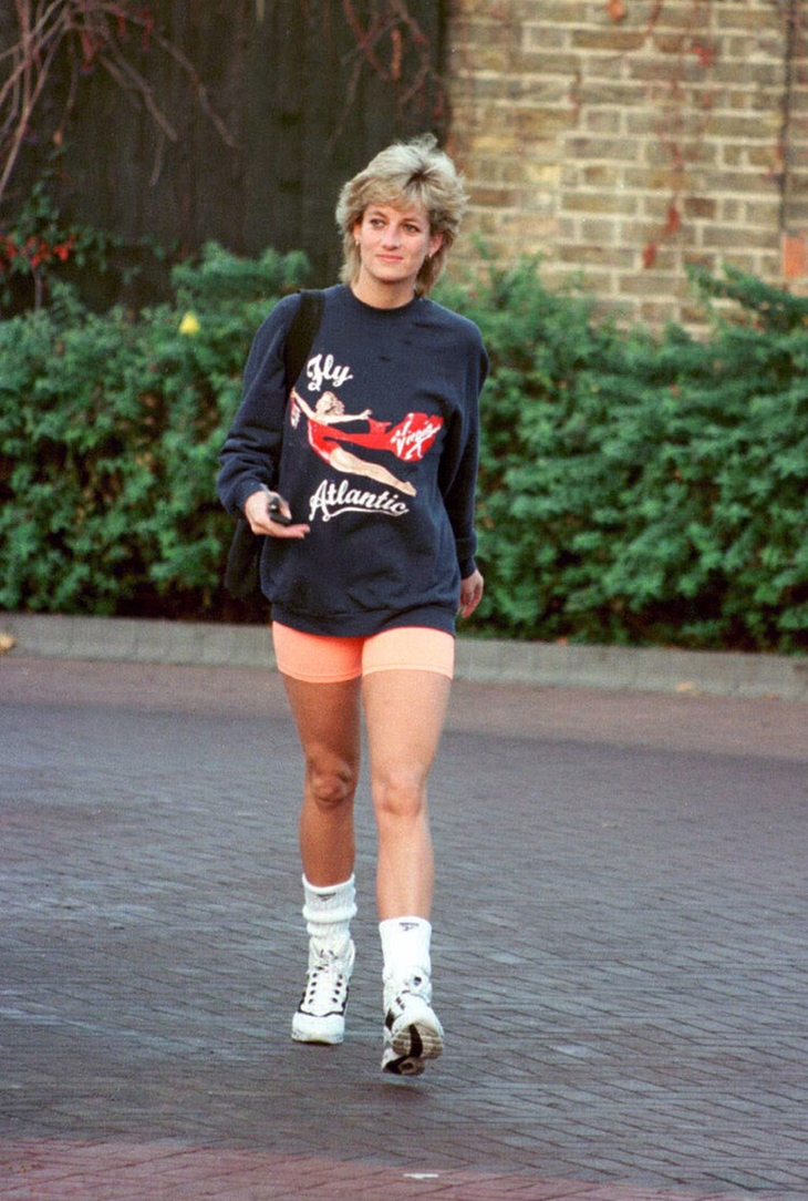 (Trivia 4) Tampilan kasual dari Princess Diana yang terkenal. (Foto insider.com)