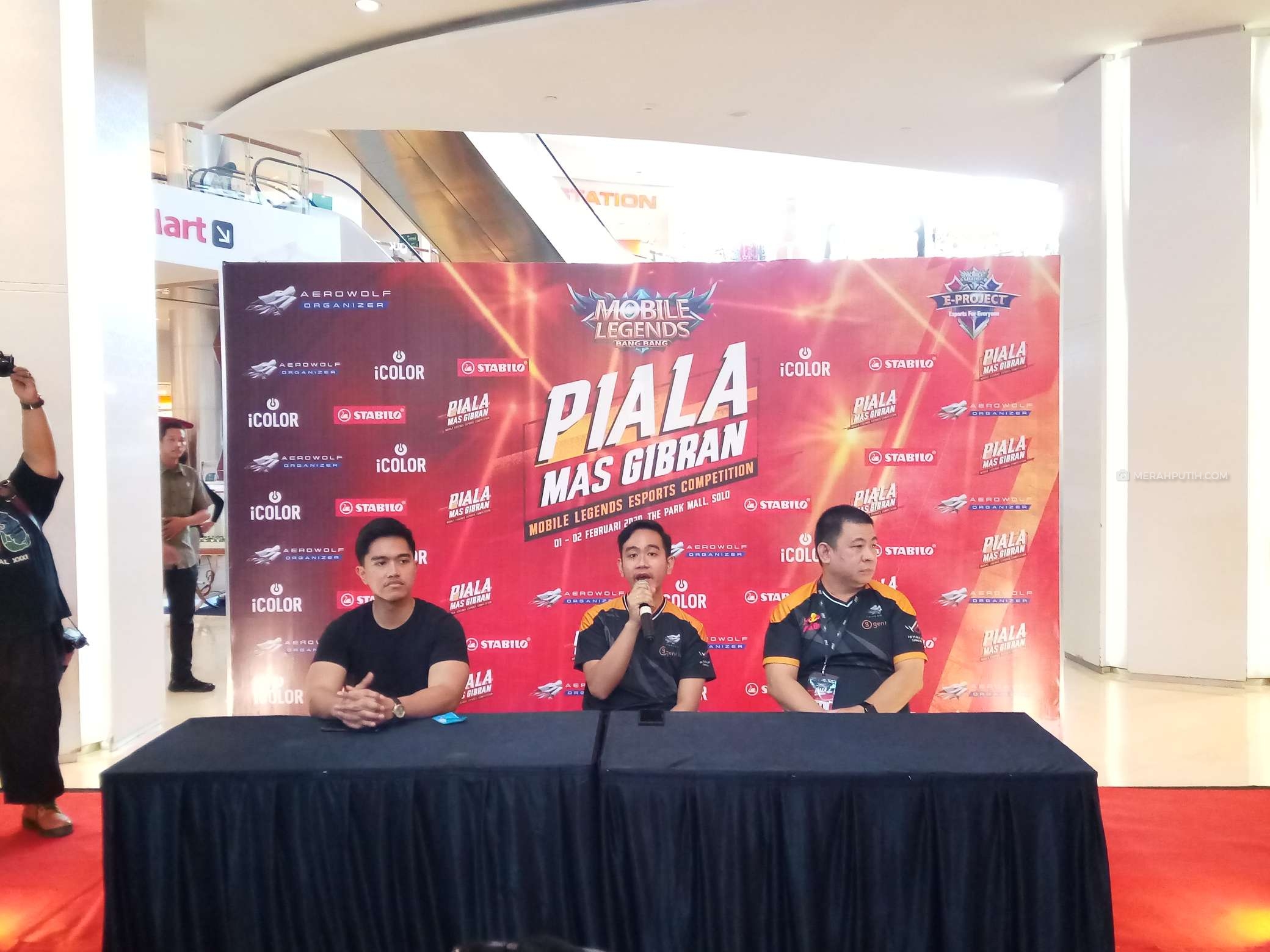 Gelar Mobile Legend eSport Competisi, Gibran: Mau Pilih Saya Atau Tidak di Pilkada tak Masalah