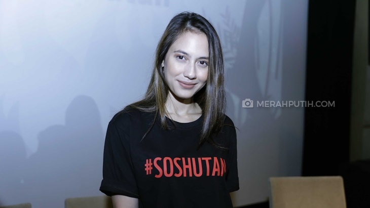 Sampah Menumpuk, Pevita Pearce Prihatin dengan Kondisi Bumi