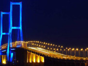 Malam Tahun Baru, Jembatan Suramadu Ditutup