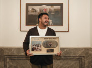 Nadhif Basalamah Raih 11x Platinum, Bukti Dominasi di Musik Pop Indonesia