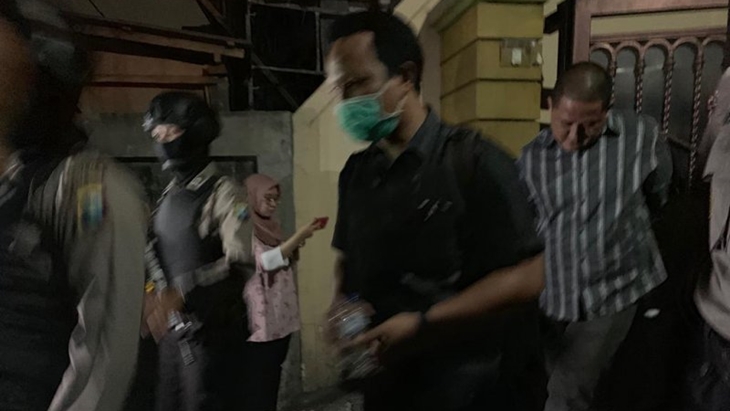 Geledah Rumah Mantan Pejabat Pemprov Jatim, KPK Amankan Sejumlah Barang