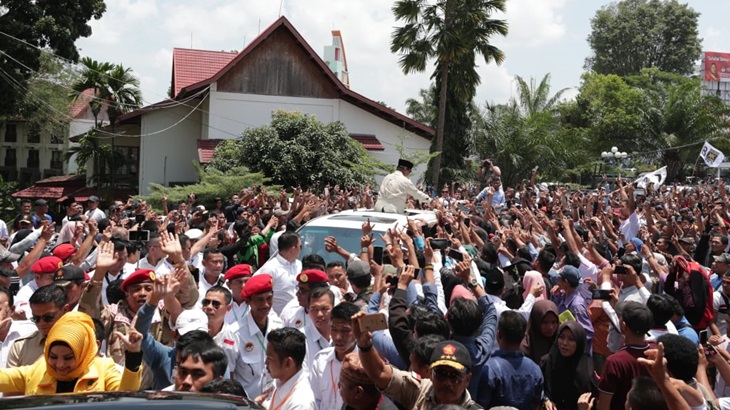 Prabowo saat kunjungan ke Jambi. (BPN)