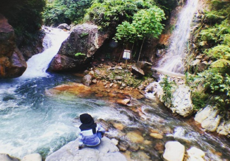 Tiga Curug di Bogor yang Layak Anda Kunjungi