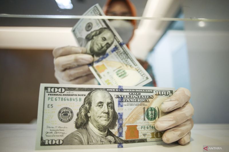 Dolar Digdaya, Rupiah Keok