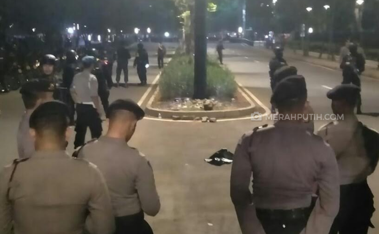 Pengamanan oleh personel gabungan saat debat capres